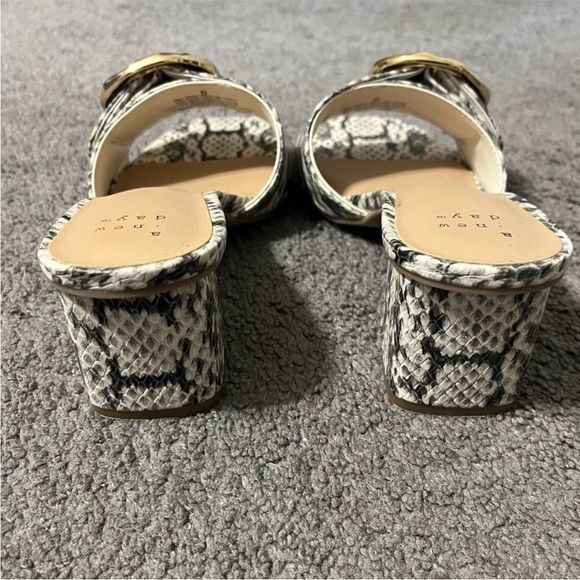 heels size 6 - Picture 4 of 5